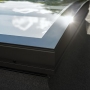 Velux CFP Integra finestra per tetti piani con vetro curvo 1